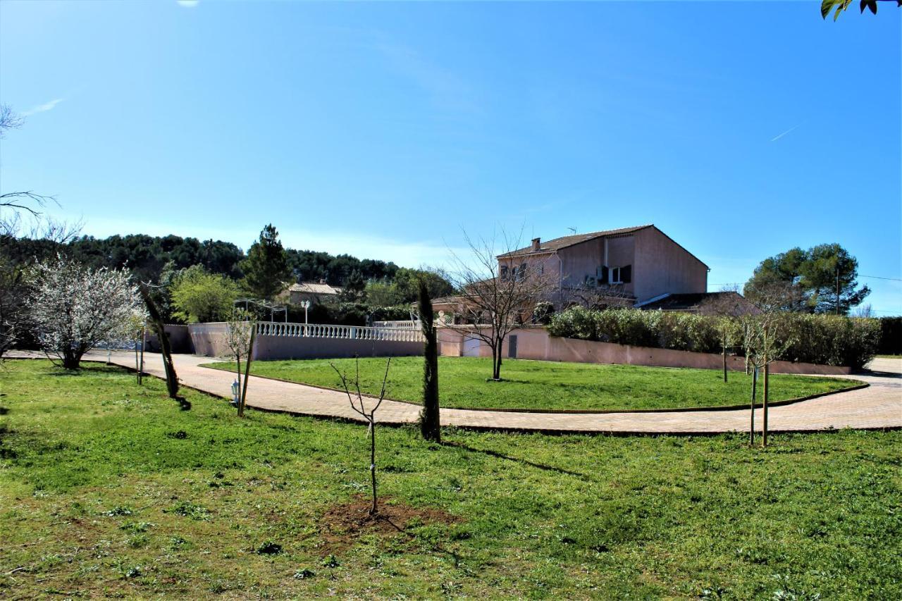 La Villa Des Ames Liees Draguignan Dış mekan fotoğraf
