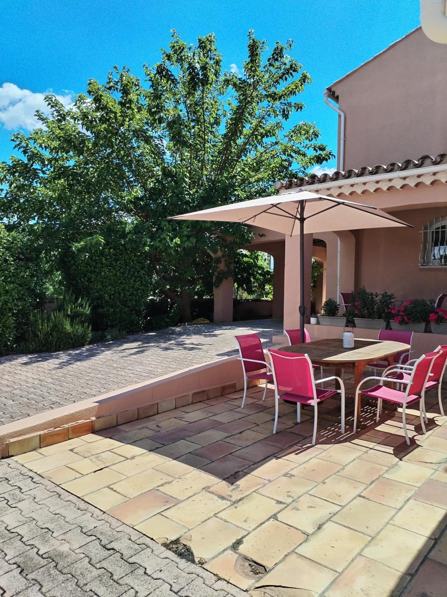 La Villa Des Ames Liees Draguignan Dış mekan fotoğraf
